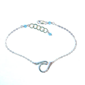 bracelet . mini hammered sea wave