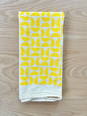 flour sack tea towel . lemons©